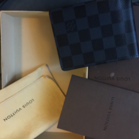 Men’s Louis Vuitton Wallet - Picture 1 of 5
